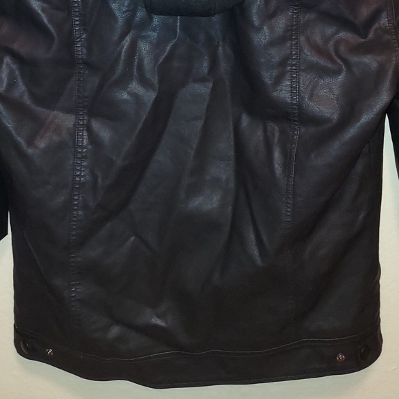 Jacket - Picture 5 of 8